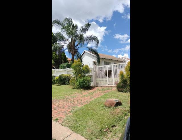 3 BEDROOM HOUSE FOR SALE IN EERSTERUS